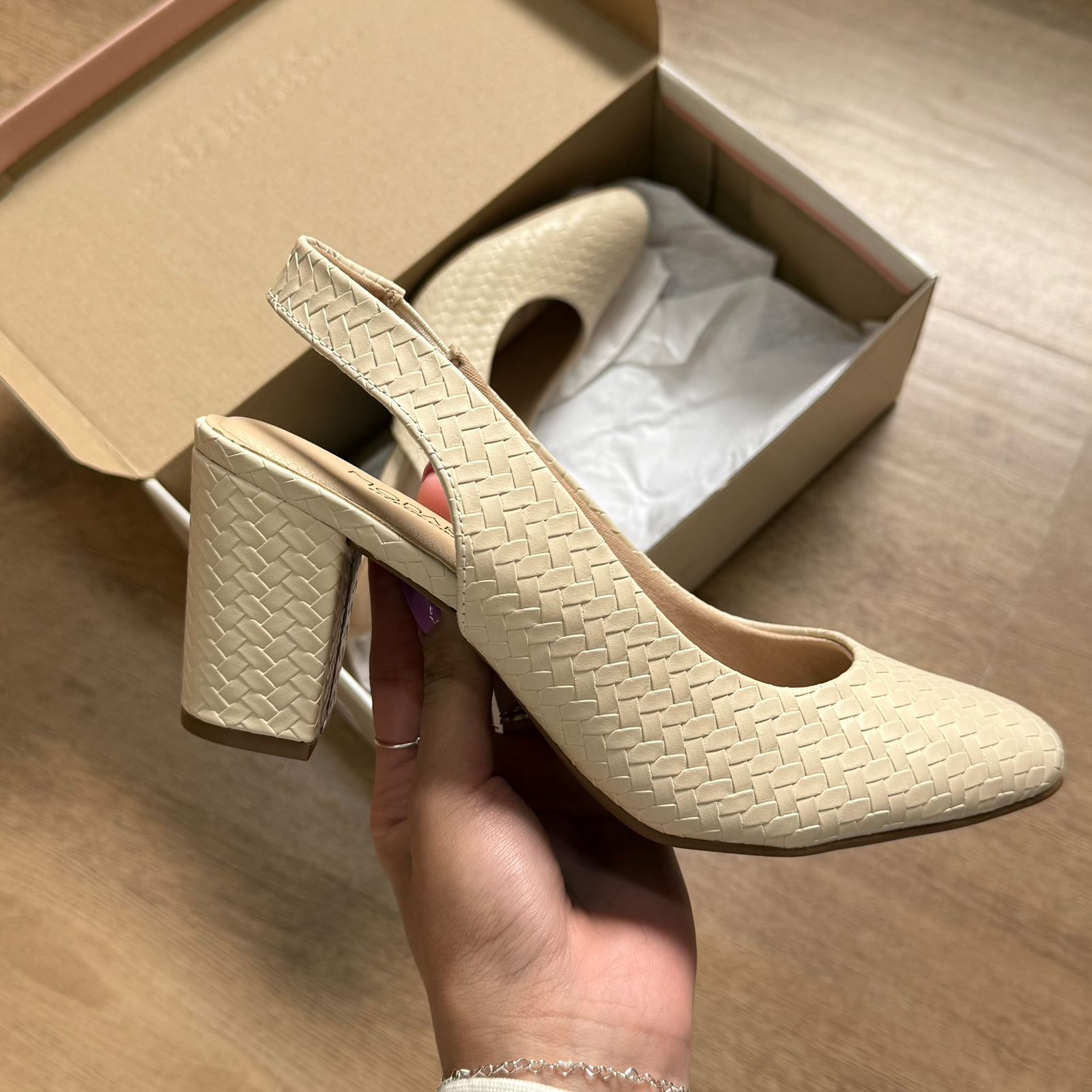 Sandália Modare Elástico 7377.120 - Imagem 2