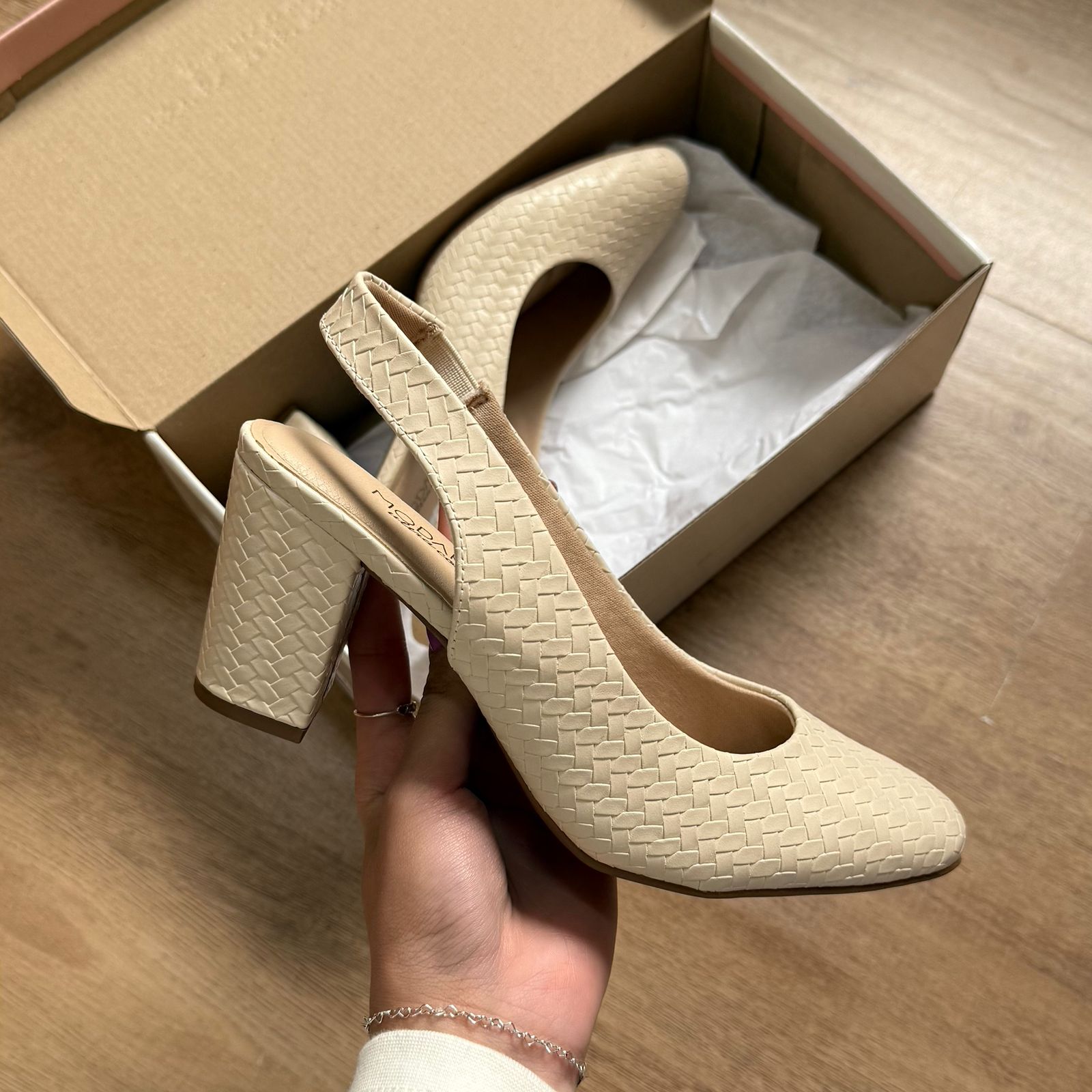 Sandália Modare Elástico 7377.120 - Imagem 18